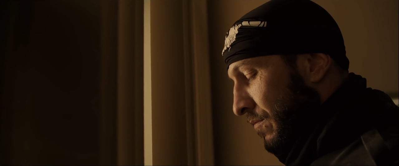 Den of Thieves (2018) - I Didn't Bring My Cuffs Screen Capture #4