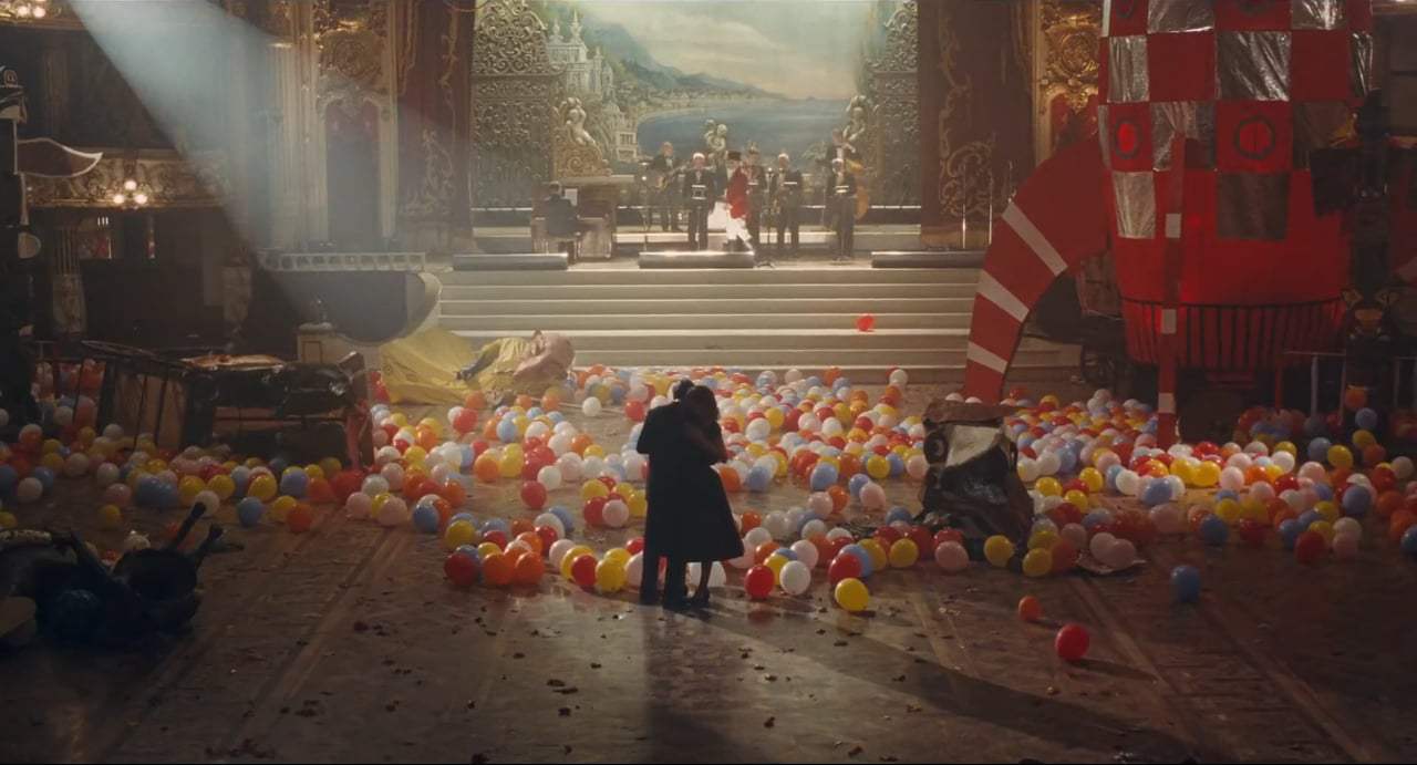 Phantom Thread Featurette - Q&A (2017) Screen Capture #3