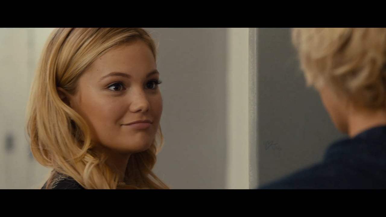 Status Update Trailer (2018) Screen Capture #1