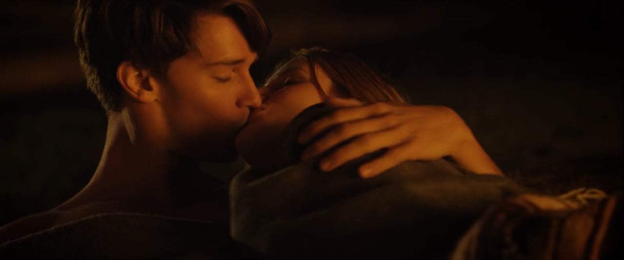 Midnight Sun TV Spot - First Night (2018) Screen Capture #3