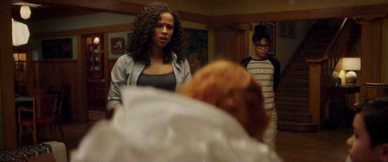 A Wrinkle in Time (2018) - Mrs. Whatsit Screen Capture #2