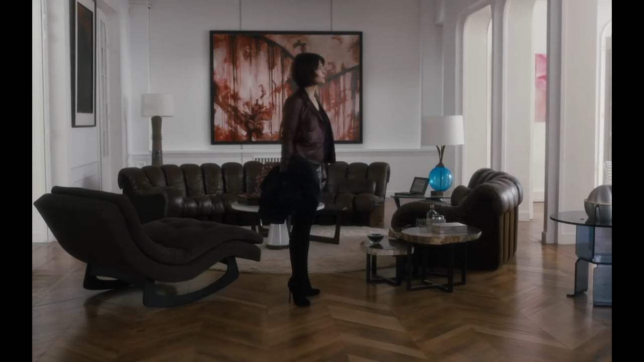 Let the Sunshine In Trailer (2018) Screen Capture #3