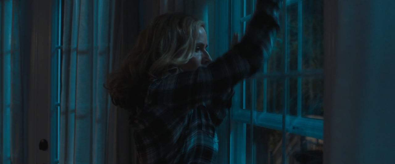 Death Wish (2018) - Home Invasion Screen Capture #2