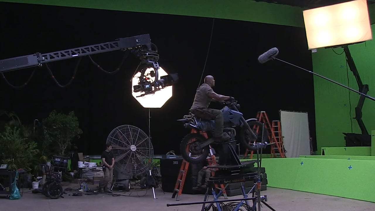 Jumanji: Welcome to the Jungle Featurette - The Jaguar Statue (2017) Screen Capture #3