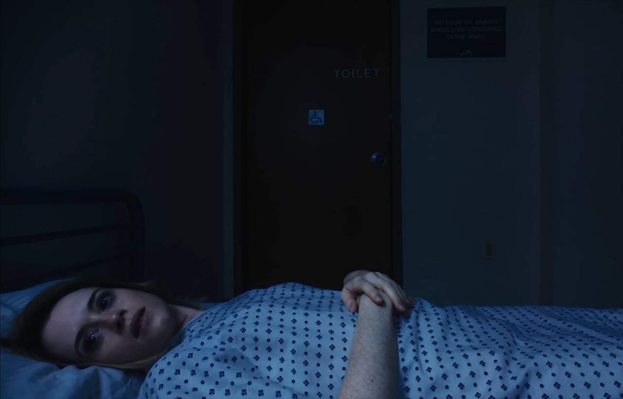 Unsane (2018) - Violet Screen Capture #1