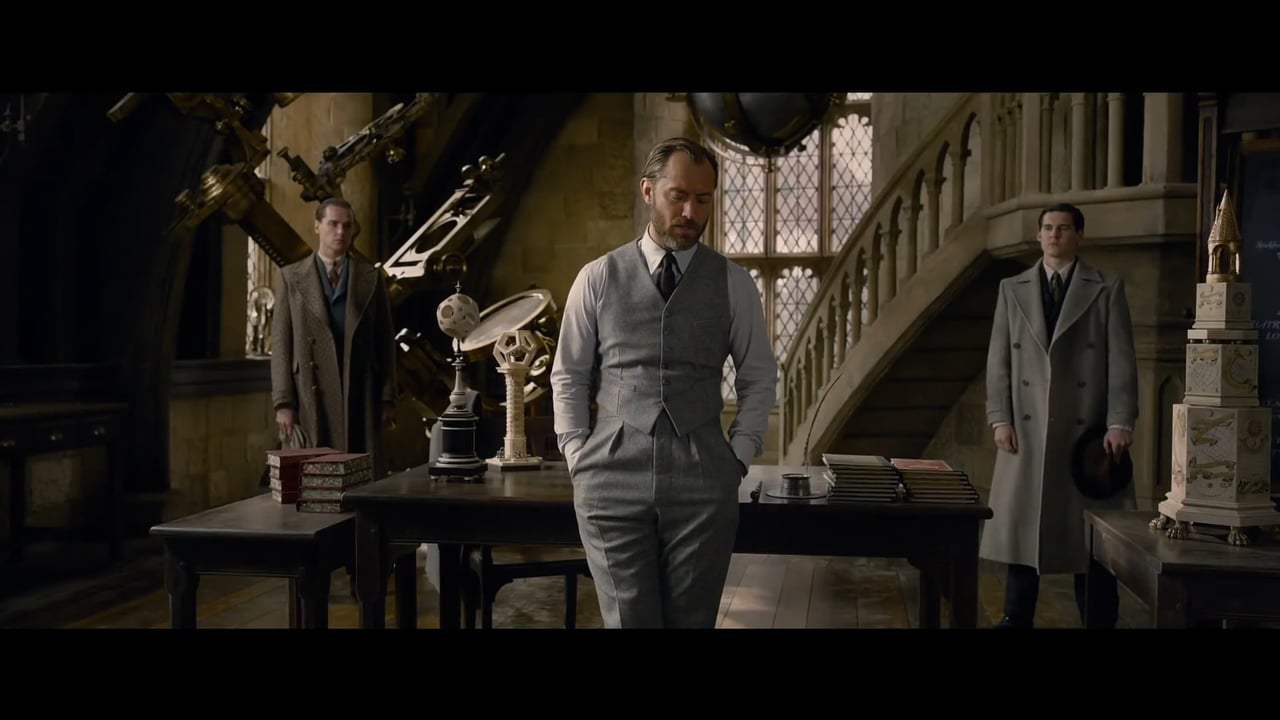 Fantastic Beasts: The Crimes of Grindelwald Trailer (2018) Screen Capture #2