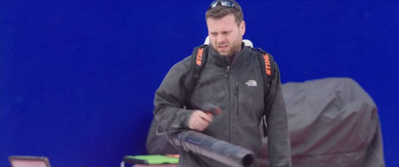 Star Wars: Episode VIII - The Last Jedi Featurette - World of White and Red (2017) Screen Capture #2