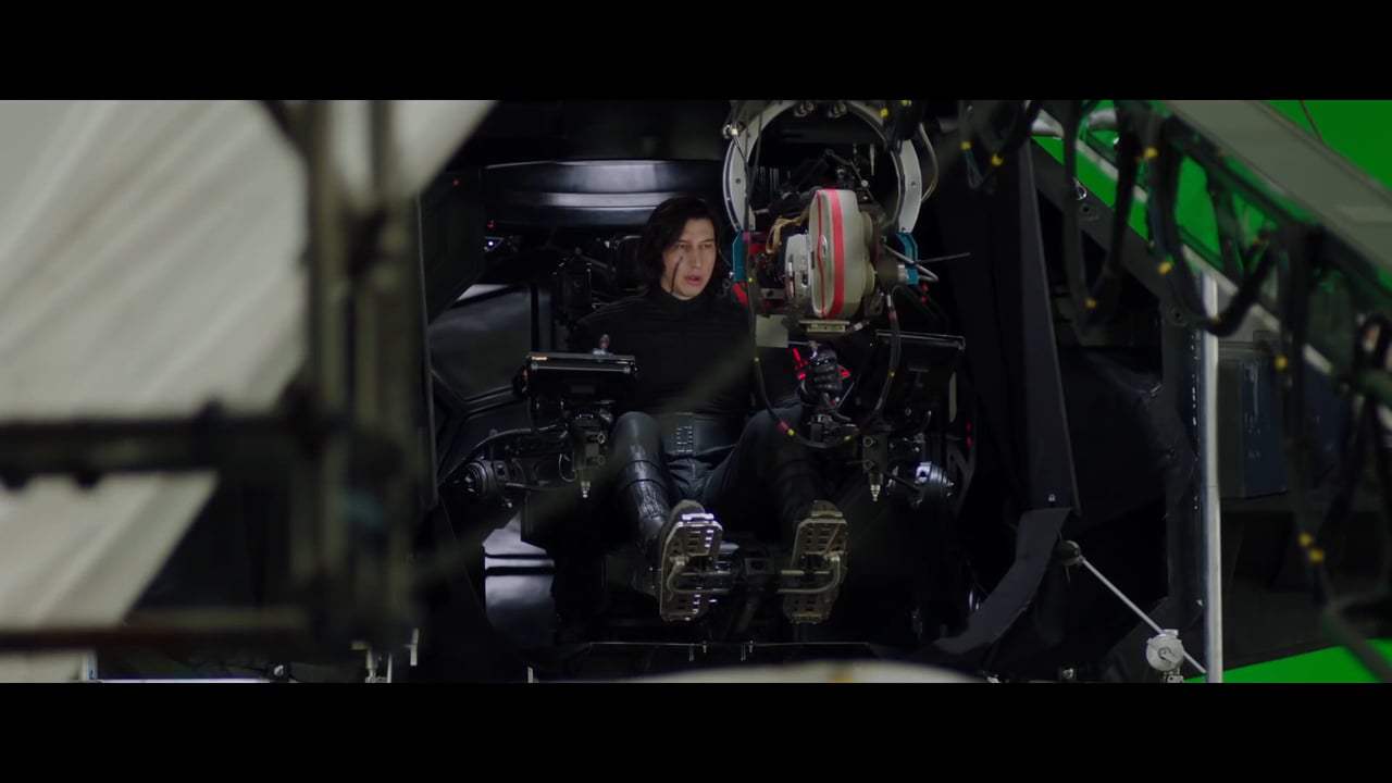 Star Wars: Episode VIII - The Last Jedi Featurette - Kylo's Choice (2017) Screen Capture #3