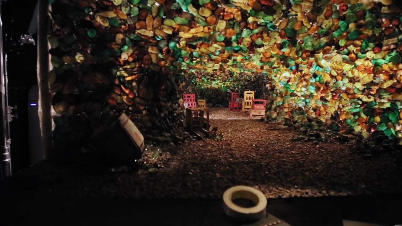 Isle of Dogs Featurette - Megasaki City and Trash Island (2018) Screen Capture #3