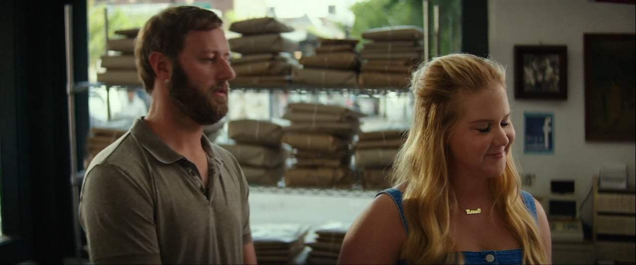 I Feel Pretty (2018) - Don't Chicken Out Screen Capture #2