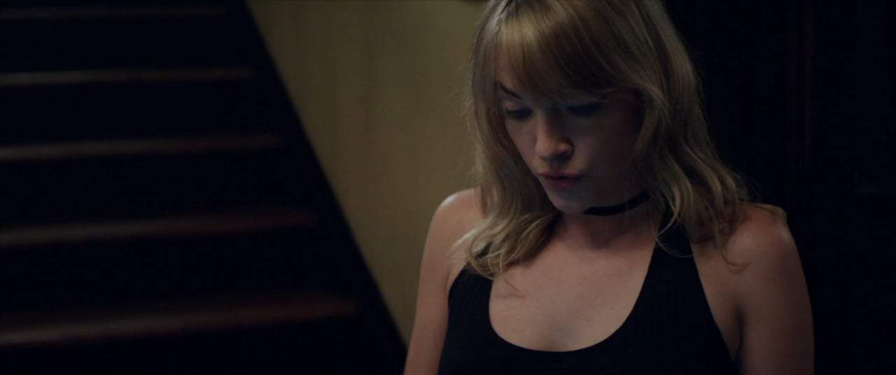 Truth or Dare (2018) - Break Olivia's Hand Screen Capture #1
