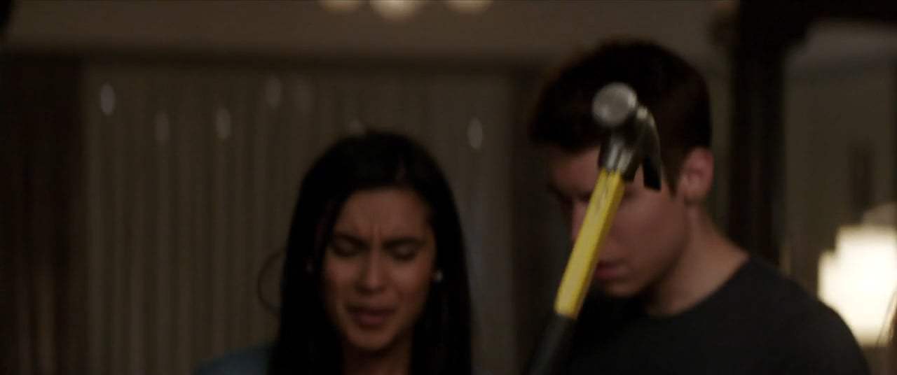Truth or Dare (2018) - Break Olivia's Hand Screen Capture #4