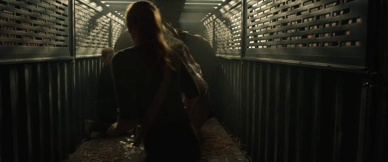 Jurassic World: Fallen Kingdom Feature Trailer (2018) Screen Capture #1