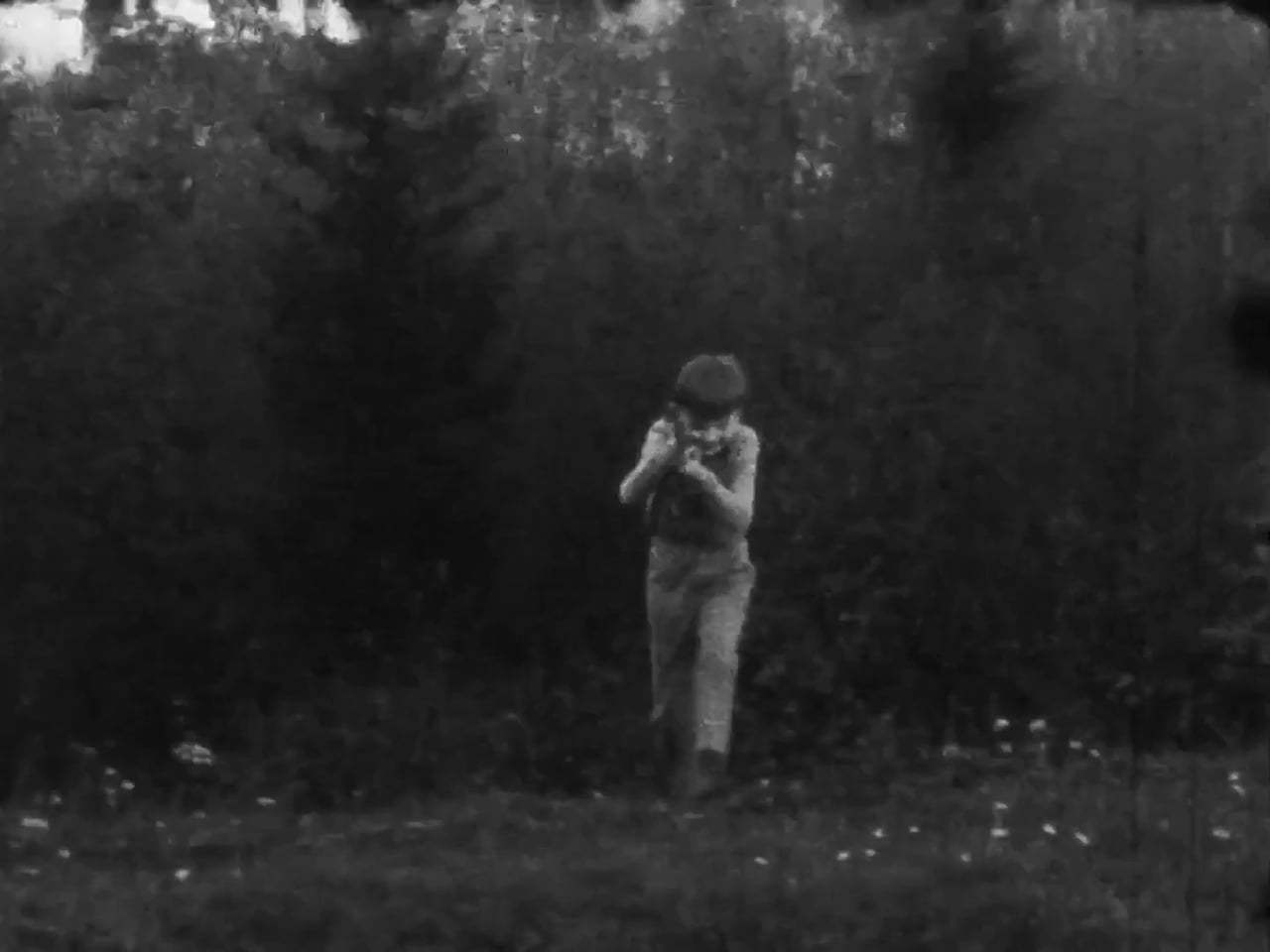 The Beksinskis. A Sound and Picture Album Trailer (2018) Screen Capture #4