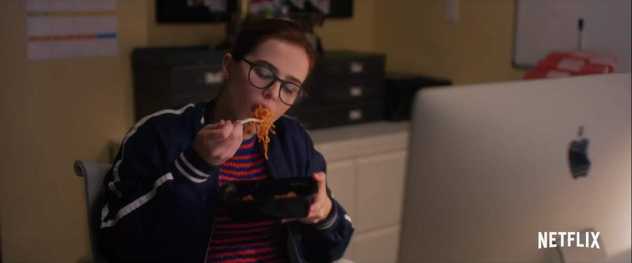 Set It Up Trailer (2018) Screen Capture #4