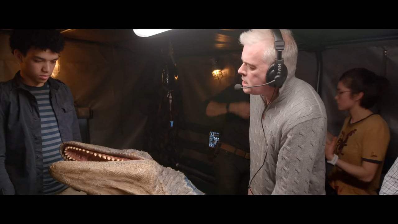 Jurassic World: Fallen Kingdom Featurette - Practical Effects (2018) Screen Capture #2