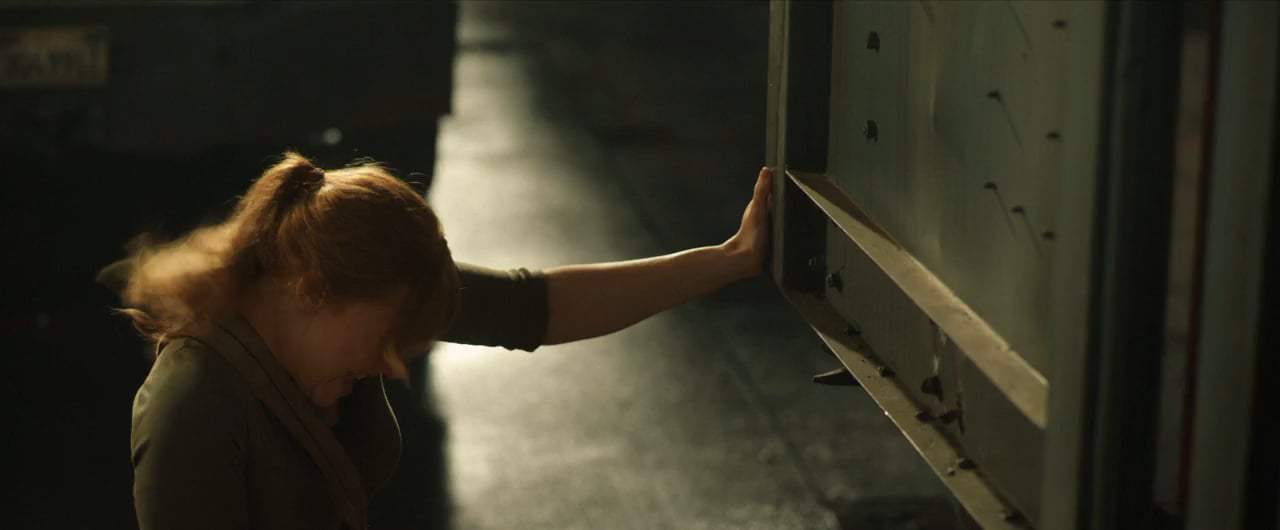 Jurassic World: Fallen Kingdom (2018) - Wakes Up Screen Capture #2