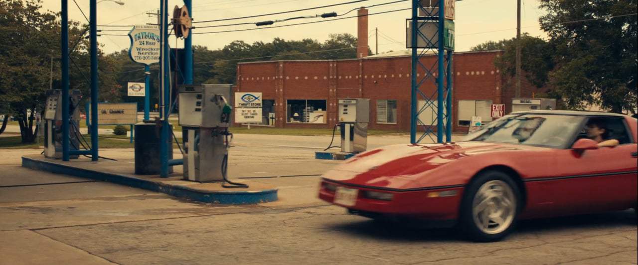 Hot Summer Nights (2018) - Start Selling Screen Capture #3