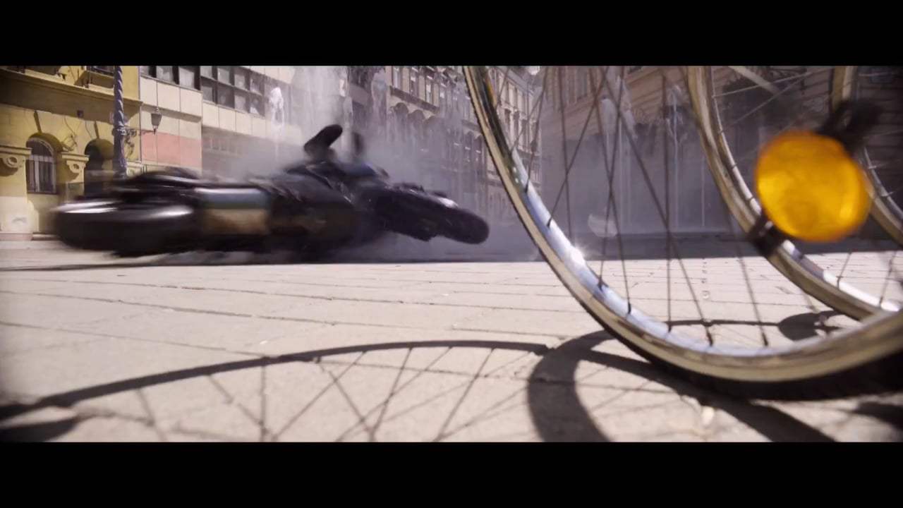 The Spy Who Dumped Me (2018) - Car Chase Screen Capture #4