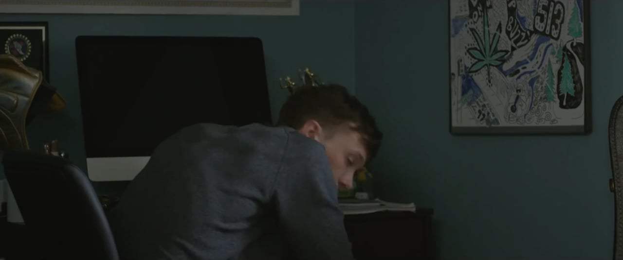 UFO Trailer (2018) Screen Capture #2