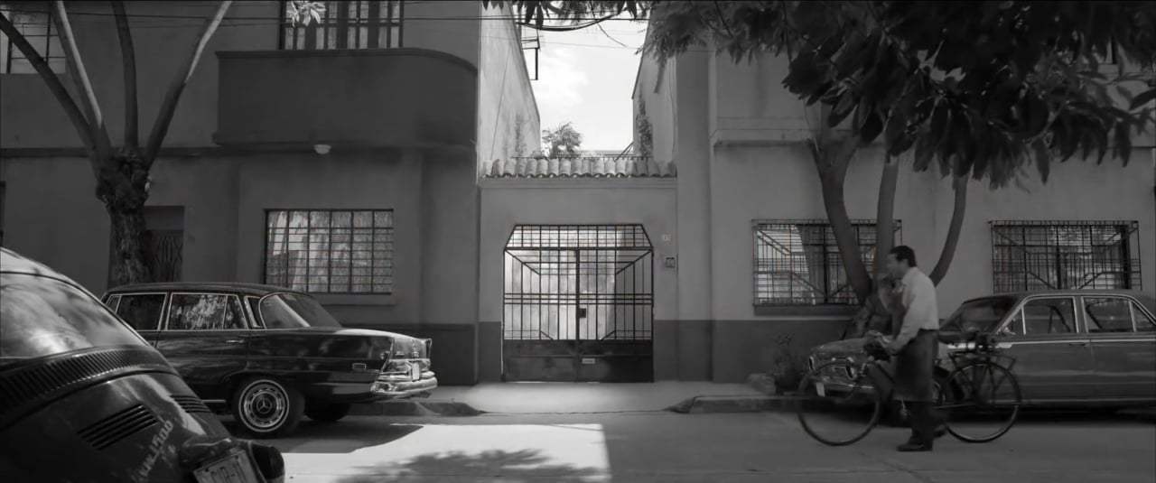 Roma Trailer (2018) Screen Capture #1