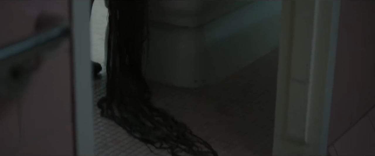 Slender Man Featurette - Dark Path (2018) Screen Capture #3