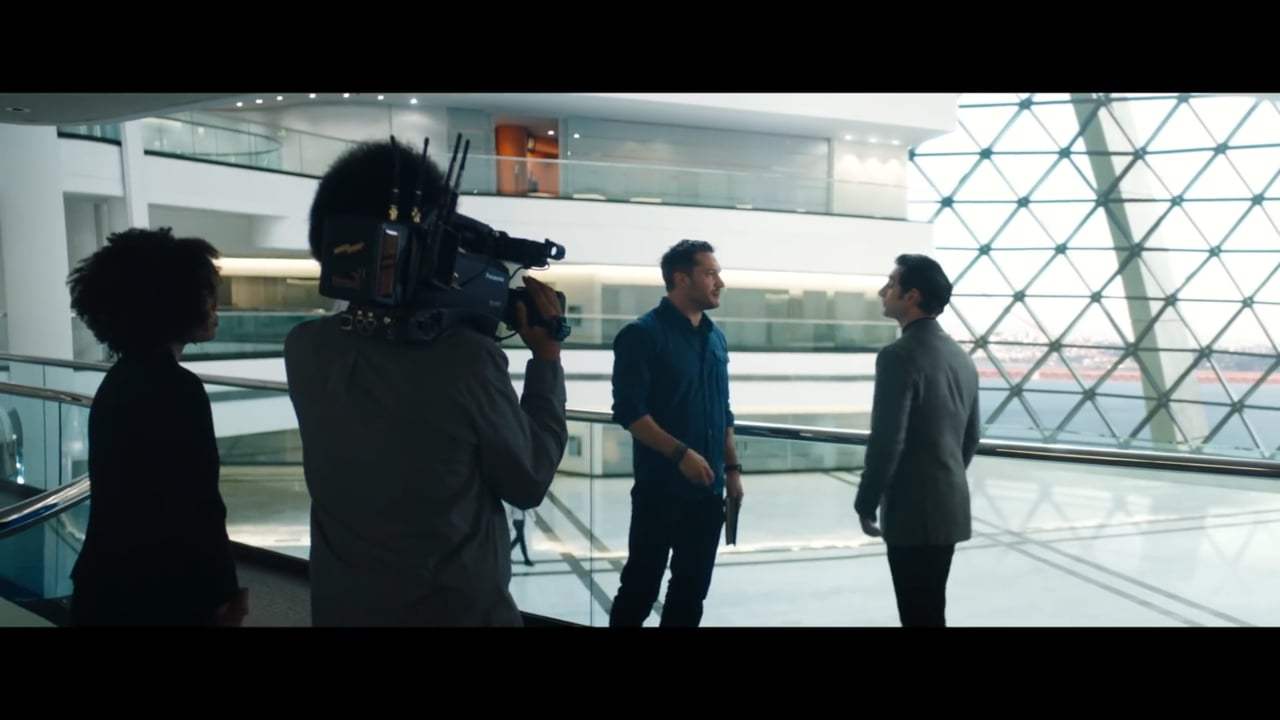 Venom (2018) - Ambushing Drake Screen Capture #2