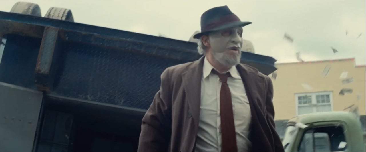 Bad Times at the El Royale Featurette - On Set Cast Ensemble (2018) Screen Capture #4