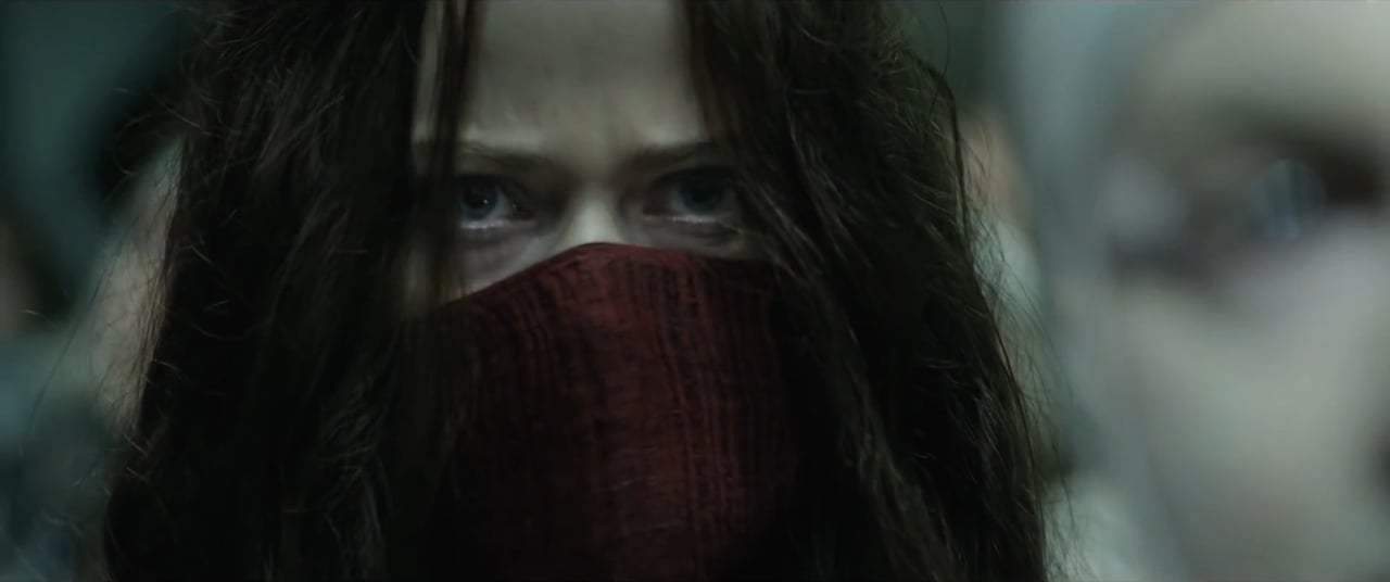 Mortal Engines Featurette - Hester Shaw (2018) Screen Capture #2