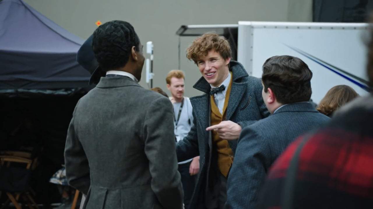 Fantastic Beasts: The Crimes of Grindelwald Featurette - Distinctly Dumbledore (2018) Screen Capture #4