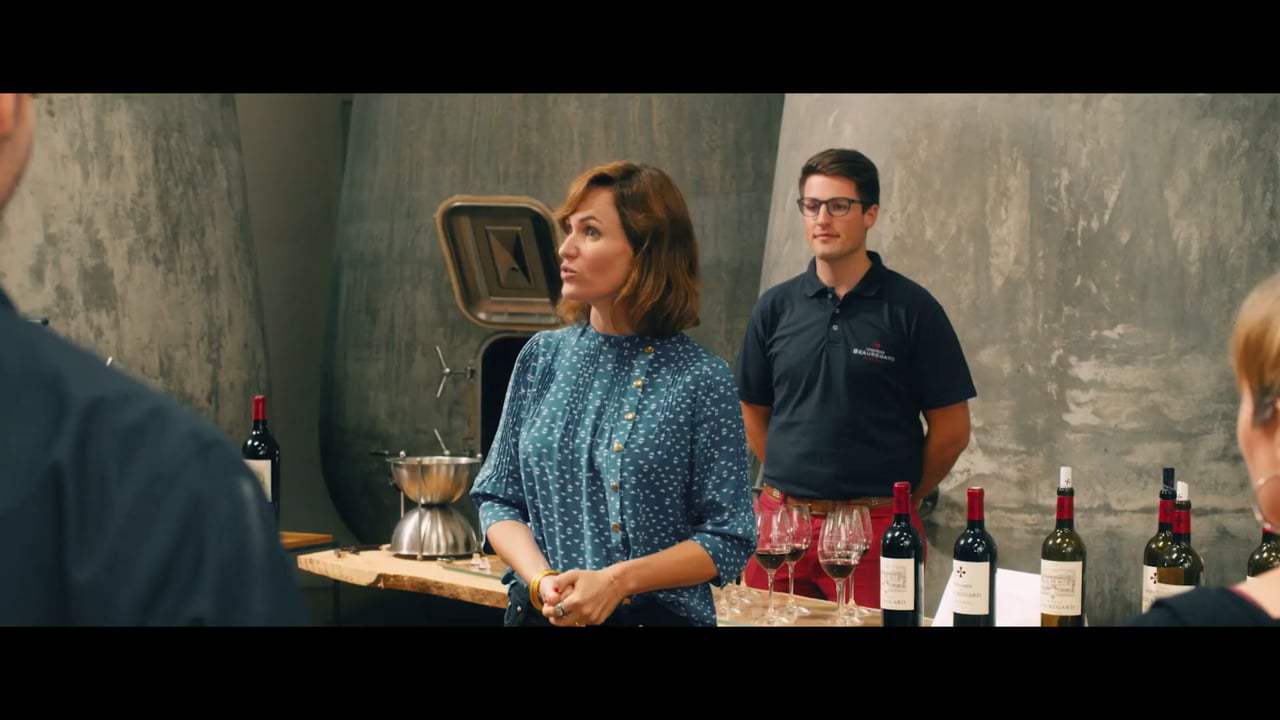 Under the Eiffel Tower Trailer (2019) Screen Capture #2