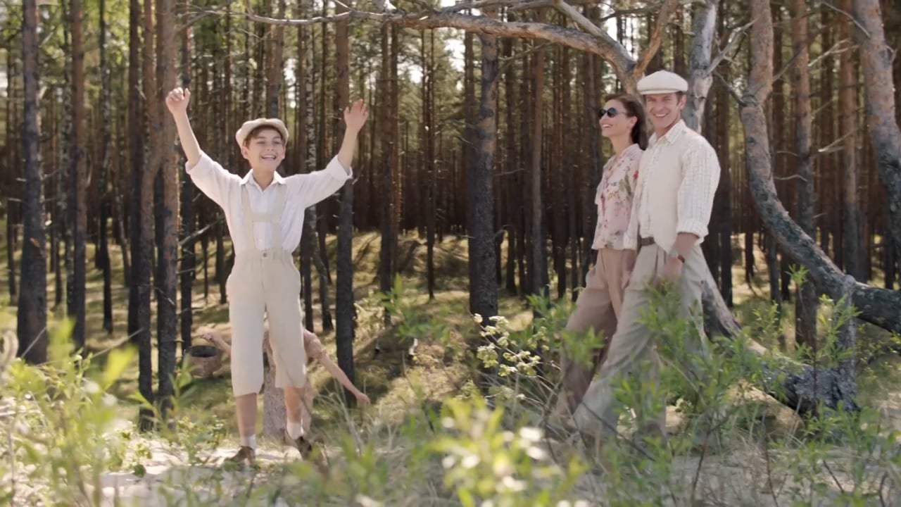 Ashes in the Snow Trailer (2019) Screen Capture #4