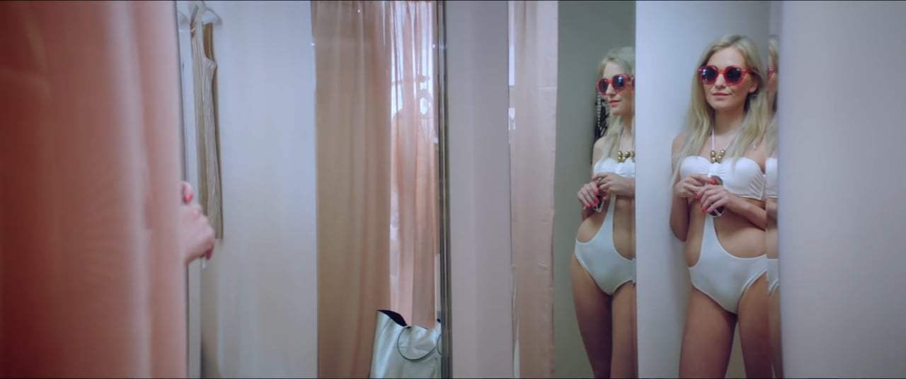 Holiday Trailer (2018) Screen Capture #4