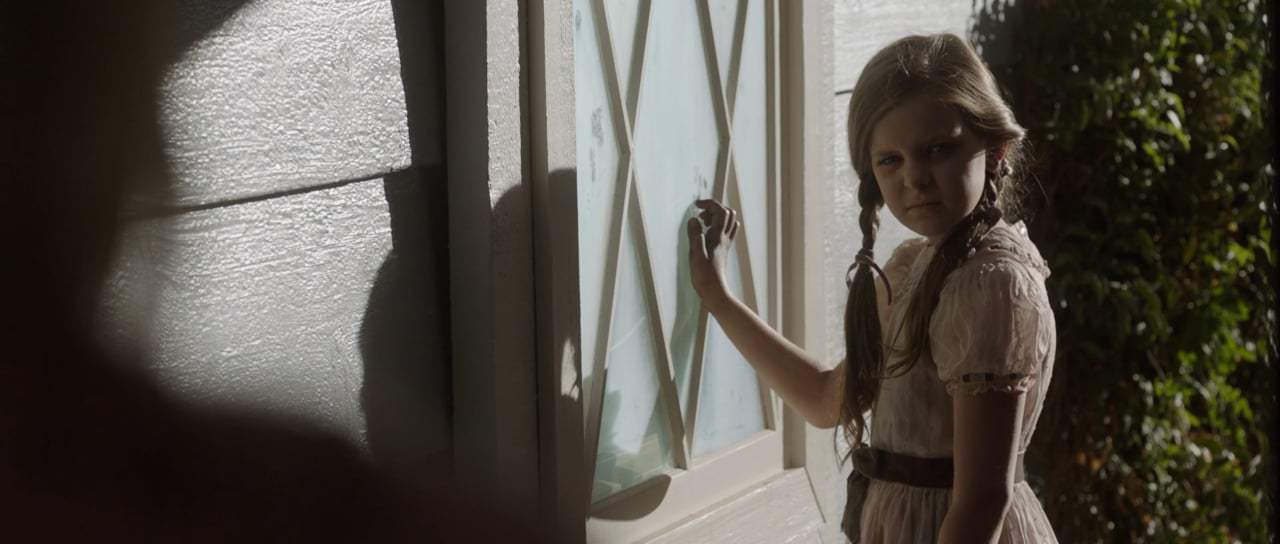 Annabelle Comes Home Trailer (2019) Screen Capture #3