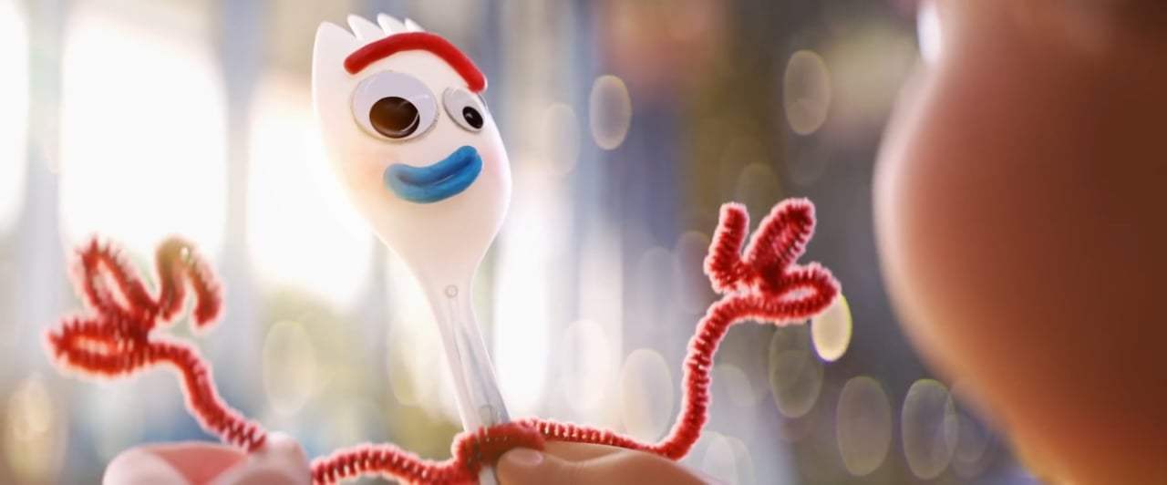 Toy Story 4 TV Spot - Making a New Friend (2019) Screen Capture #2