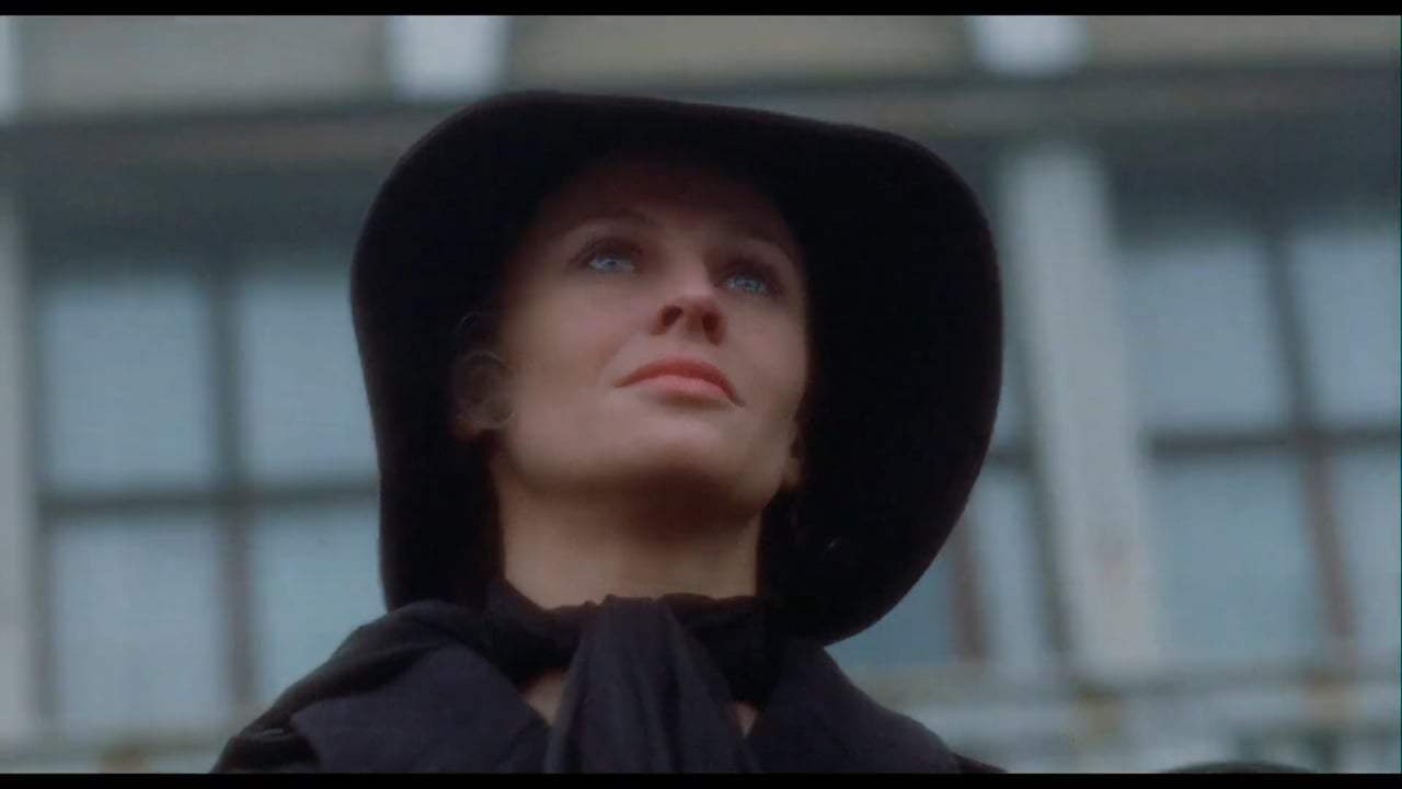 Don't Look Now Trailer (1974) Screen Capture #3