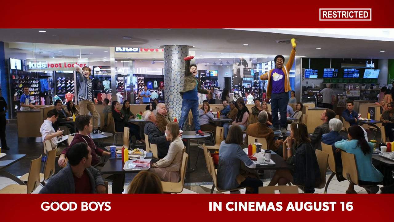 Good Boys TV Spot - Kissing Party (2019) Screen Capture #3