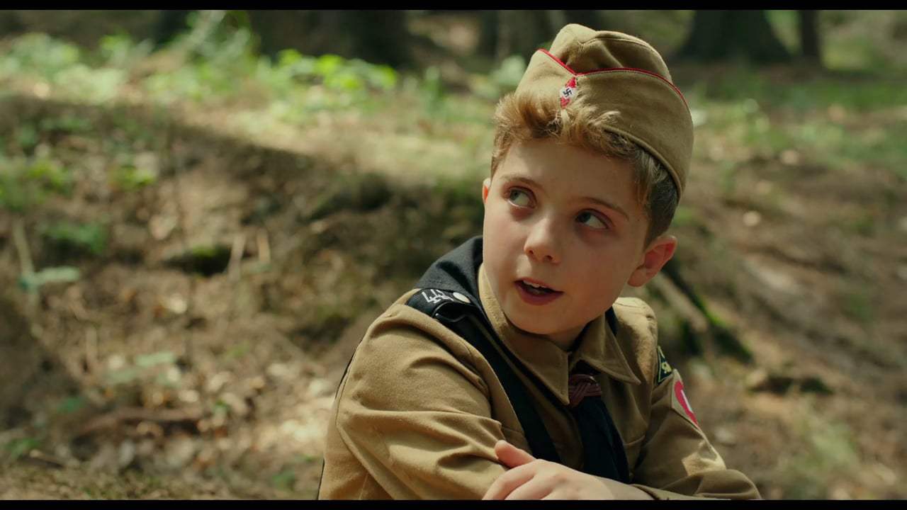 Jojo Rabbit Trailer (2019) Screen Capture #3