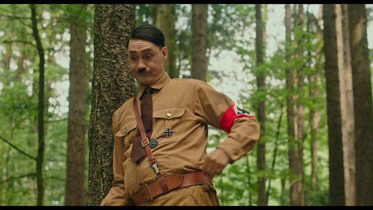 Jojo Rabbit Trailer (2019) Screen Capture #4