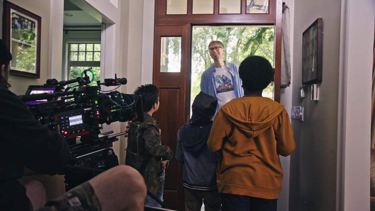 Good Boys Featurette - Meet the Grown Ups (2019) Screen Capture #1