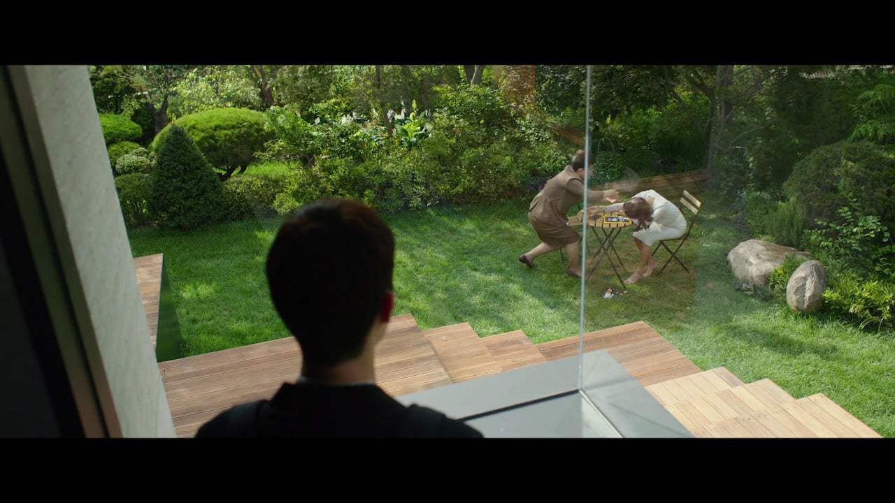 Parasite Trailer (2019) Screen Capture #2