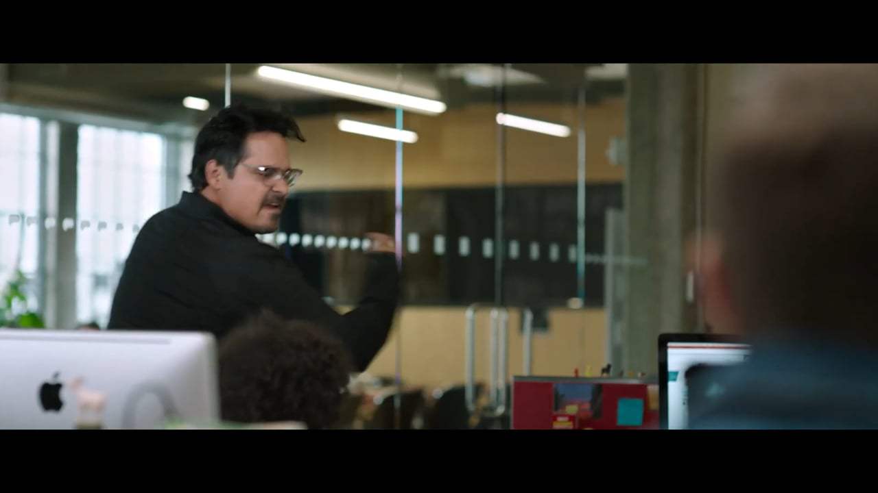 Jexi Trailer (2019) Screen Capture #2