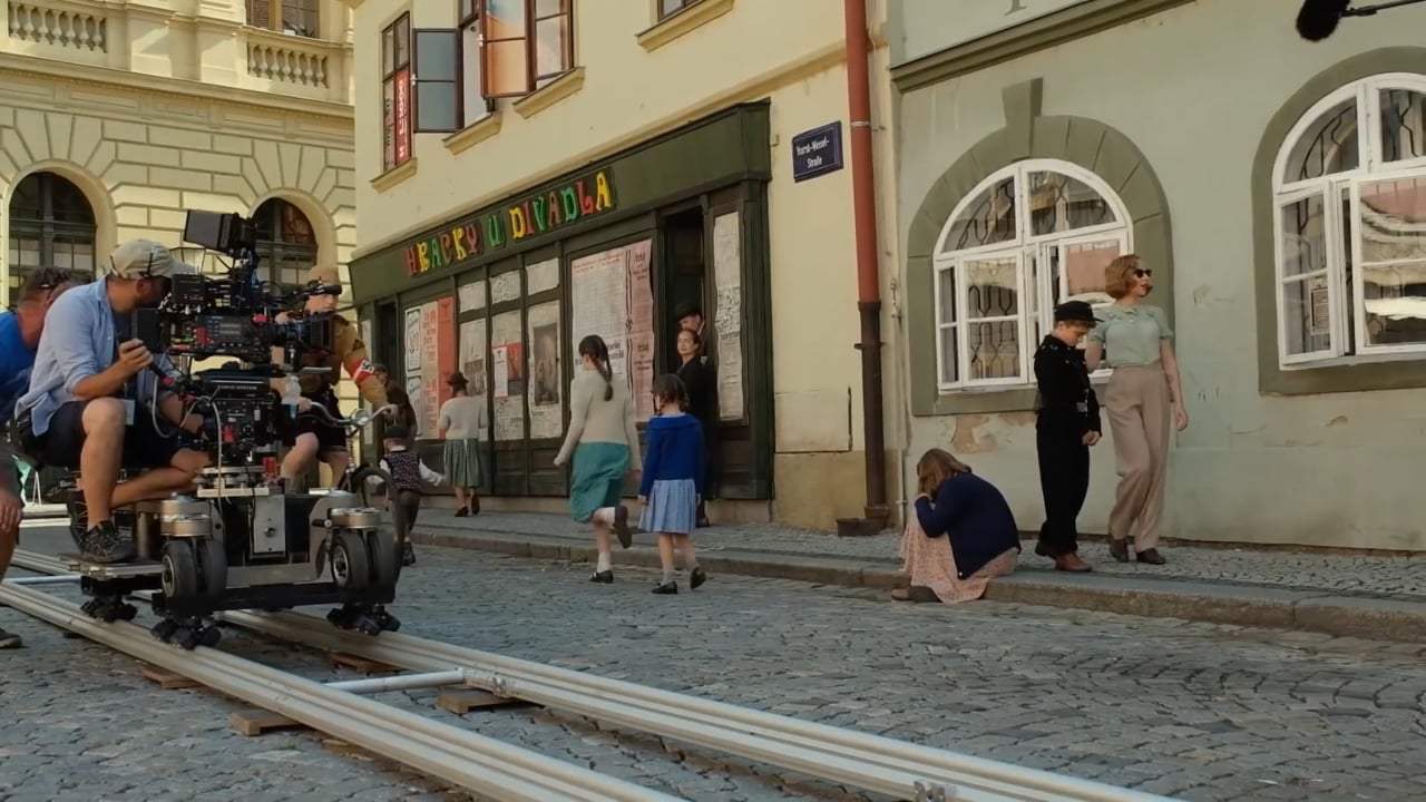 Jojo Rabbit Featurette - Making Of (2019) Screen Capture #4