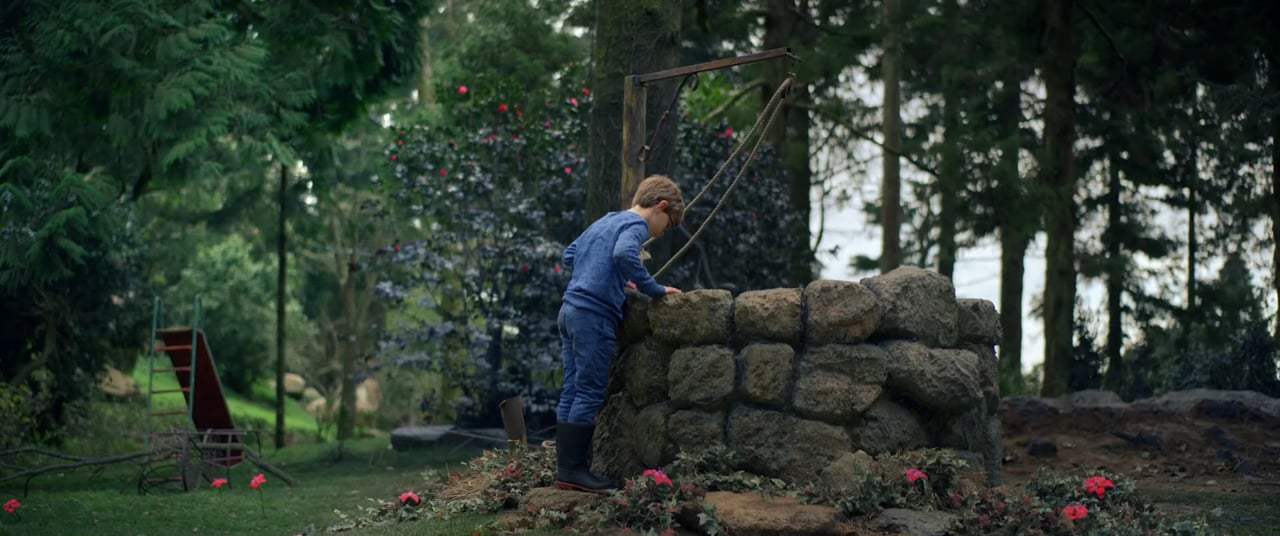 Color Out of Space Trailer (2020) Screen Capture #1