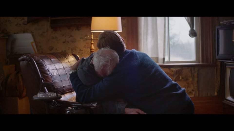 Falling International Trailer (2020) Screen Capture #4