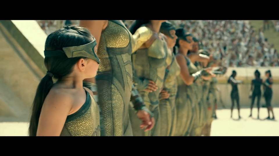 Wonder Woman 1984 Feature Trailer (2020) Screen Capture #1