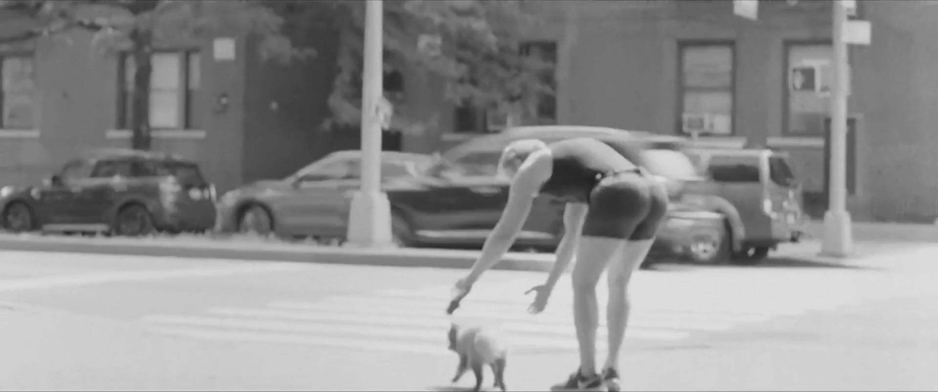 The 40-Year-Old Version Trailer (2020) Screen Capture #4