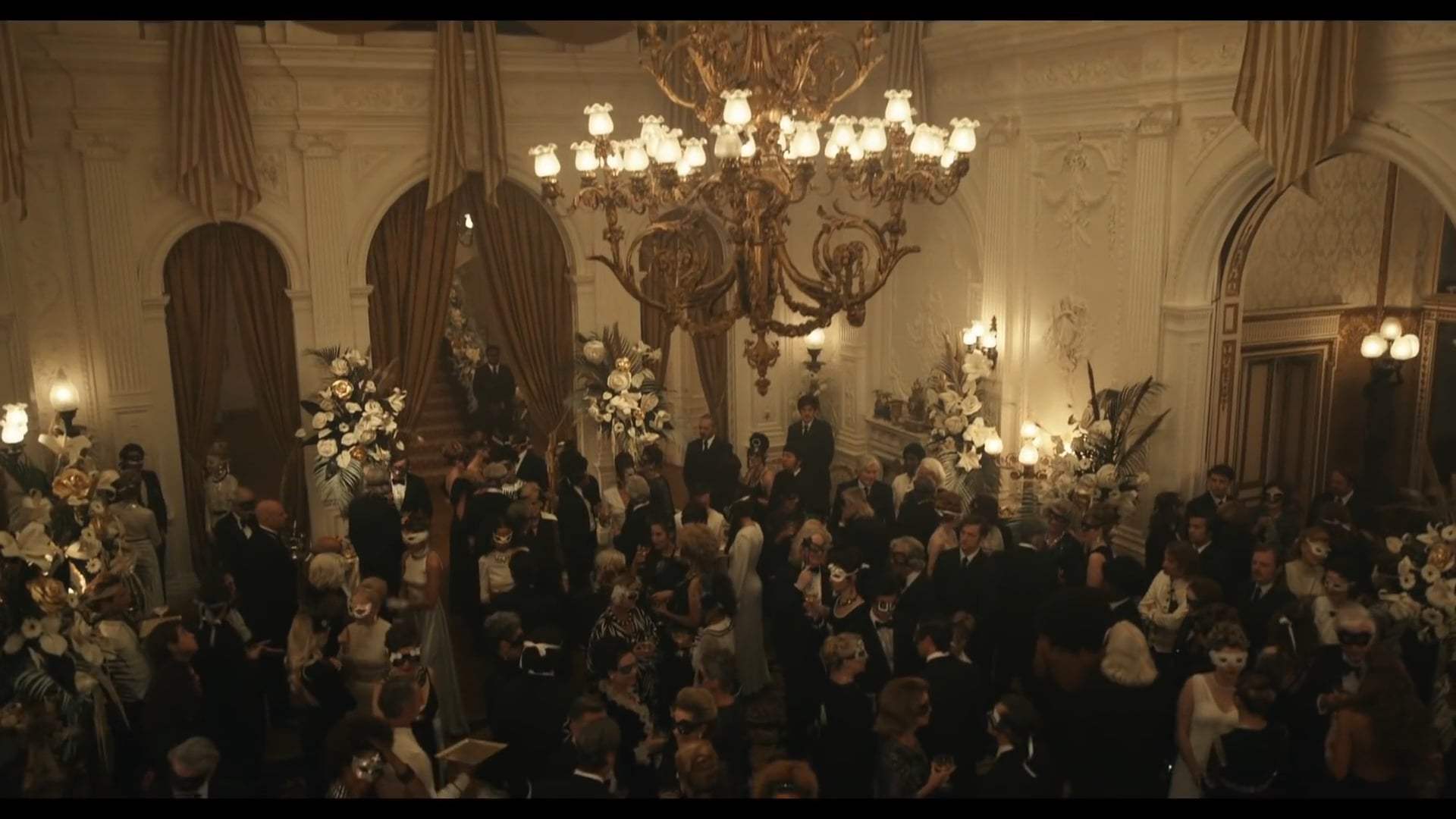 Cruella Trailer (2021) Screen Capture #2