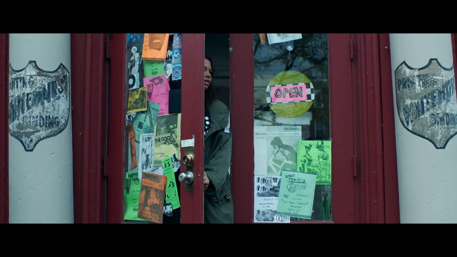 Shoplifters of the World Trailer (2021) Screen Capture #3