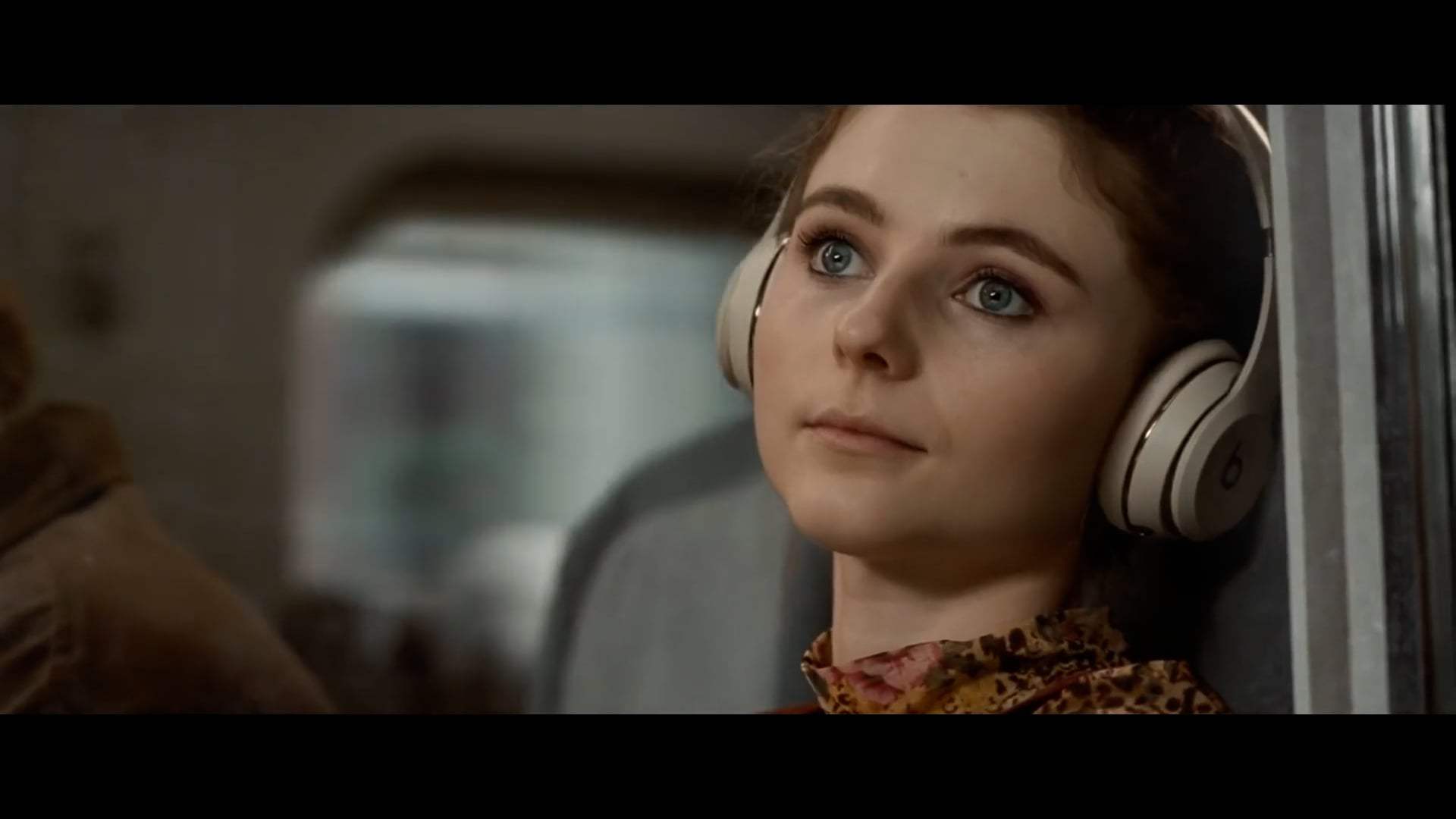 Last Night in Soho Theatrical Trailer (2021) Screen Capture #1